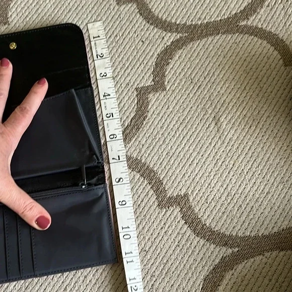 Bandolino chain link wristlet tri fold pink wallet - Picture 10 of 11